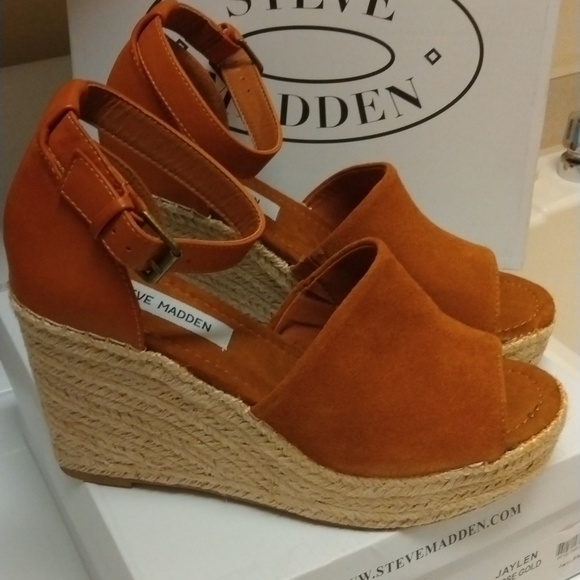 NWT Steve Madden platform wedge - Picture 2 of 5